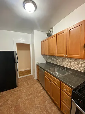 Rented by Houses of New York Realty LLC | media 6
