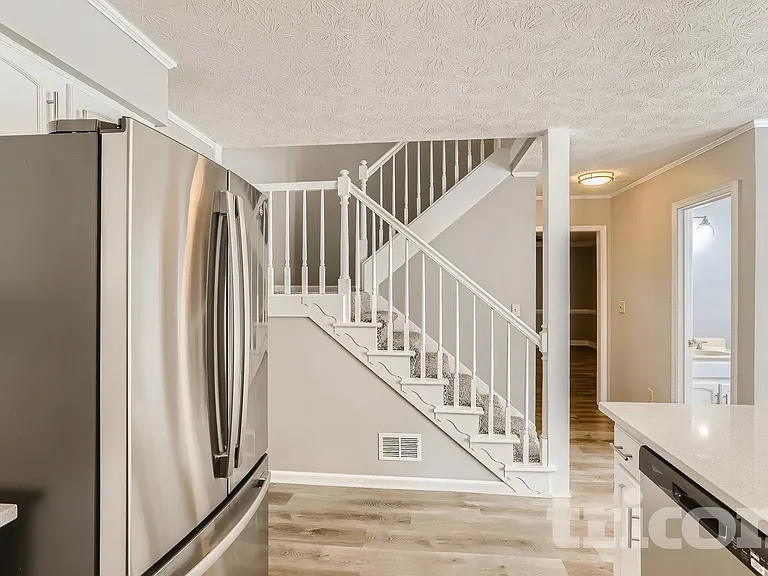 4809 Glenwhite Dr — Photo 8