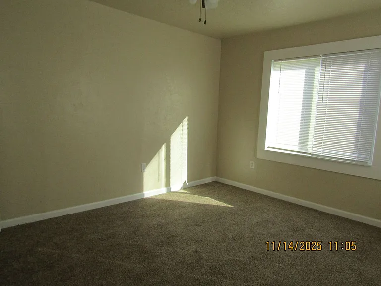 1206 NW Oak Ave — Photo 15