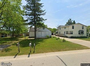 1433 Ellis Ave, Racine, WI 53402