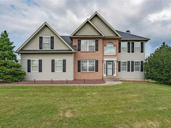 413 Quail Dr, Allentown, PA 18104