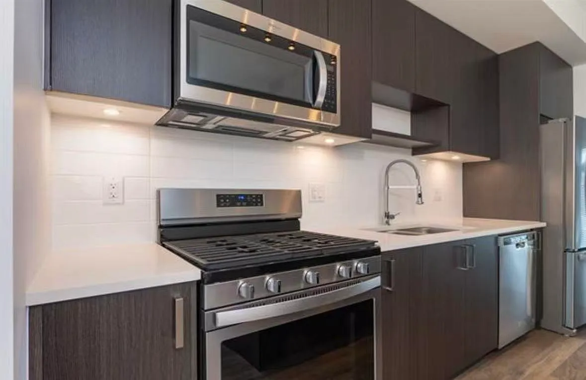 4 bed, 1437 sqft, $3,450 — Photo 4