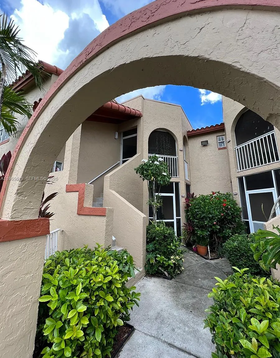 Windmill Lakes Iv Condo — Photo 1