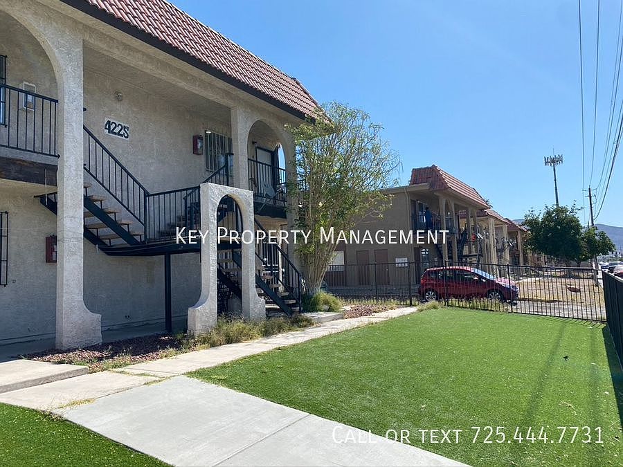 1st image of 4225 Stewart Ave APT 4