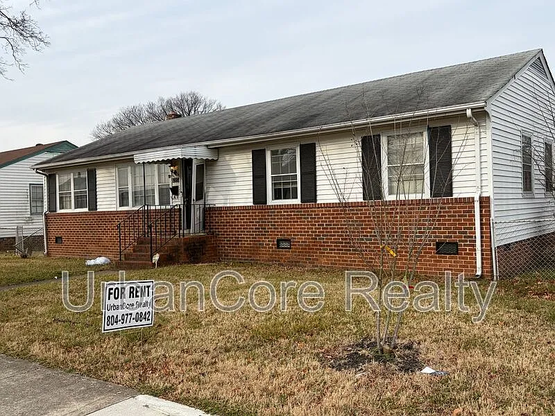 Building Photo - 808 N 30th St