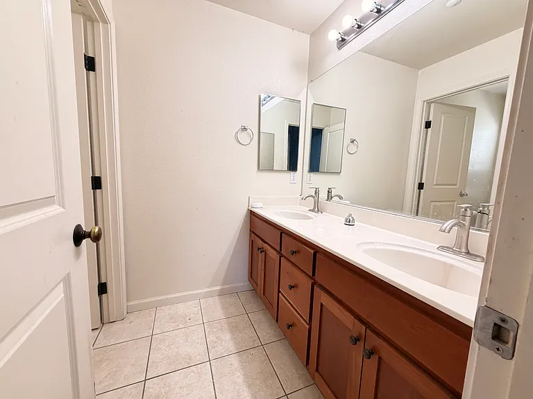 412 Mountain Meadows Dr — Photo 32