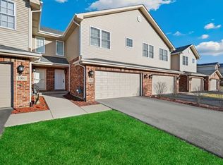 1005 Regent Dr, Matteson, IL 60443