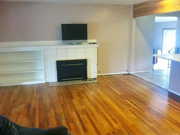 4th image of 1812 W Kiernan Ave