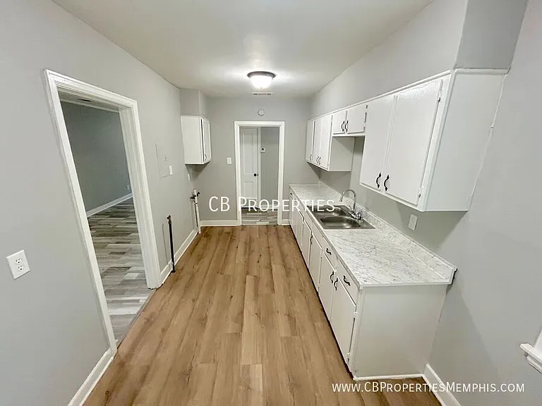3585 Mayfair Ave — Photo 3
