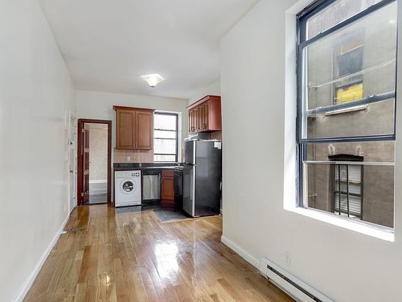 2nd image of 203 W 109th St APT 5E