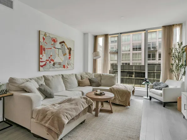 1200 Avenue At Port Imperial image 8 of 20