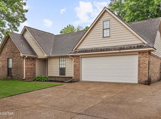 6557 W Grove Dr, Memphis, TN 38135