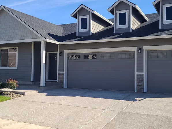 384 S 8th St, Carlton, OR 97111