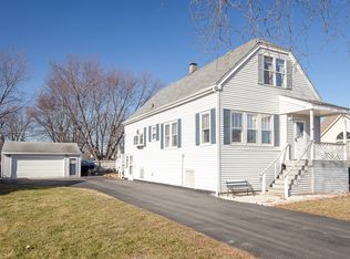 9610 Meade Ave, Oak Lawn, IL 60453