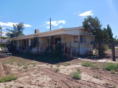 1950 Winchester Dr, Bosque Farms, NM, 87068