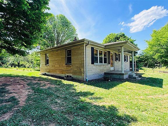 3rd image of 565 Newton Ln