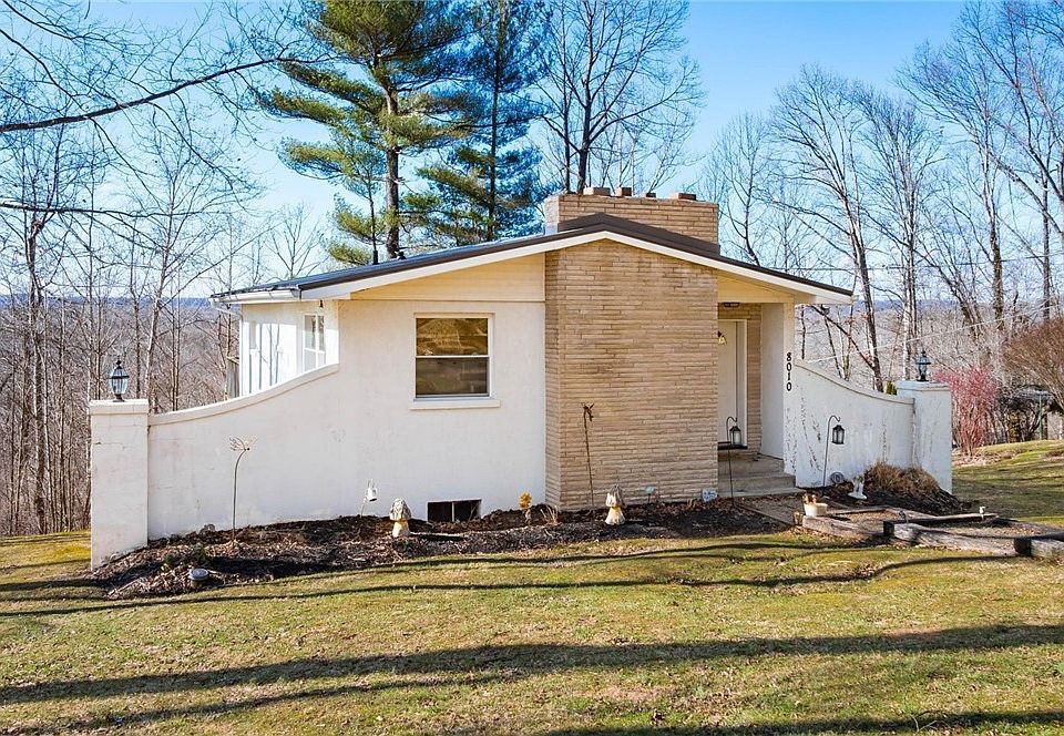 1st image of 8010 Lakeview Dr