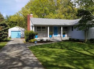 1435 Bray Ave, Laurel, NY 11948