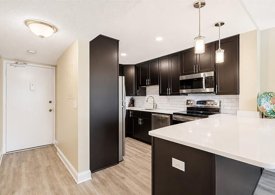 1st image of 51 ISLAND WAY #311