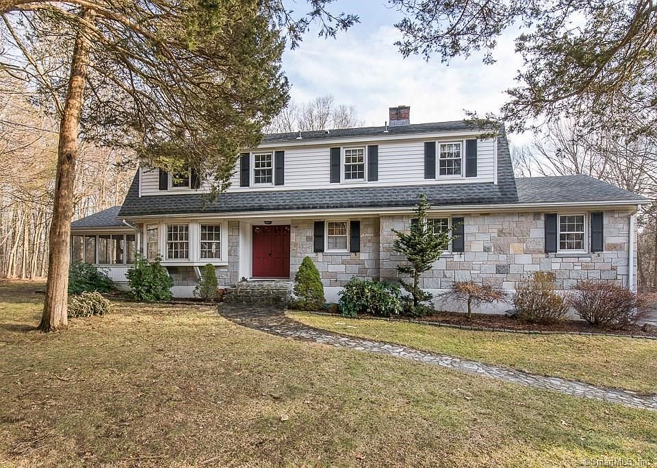 4 Prospect Court Woodbridge - Beautifully maintained Lohne Built 4 Bedroom Colonial