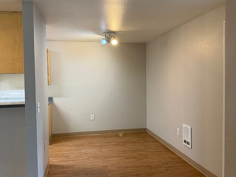 16932 SE Powell Blvd #52 — Photo 11