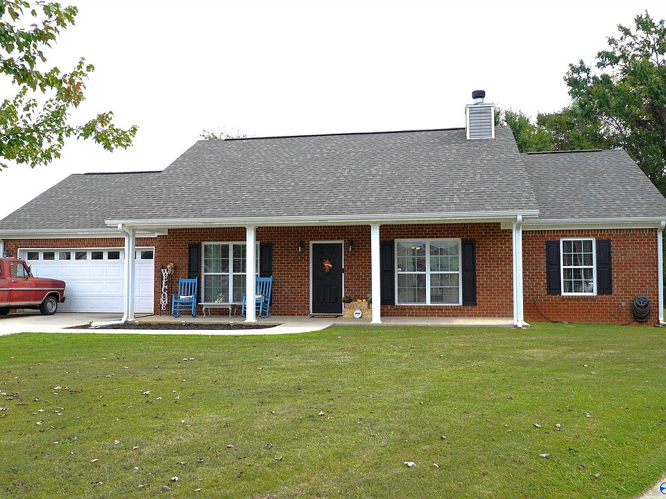 1st image of 115 Chapel Creek Dr