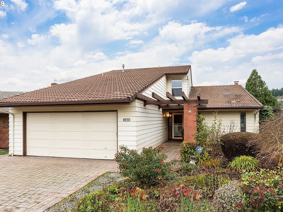 1st image of 10585 SW Century Oak Dr
