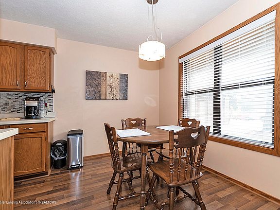 5th image of 2434 S Wild Blossom Ct