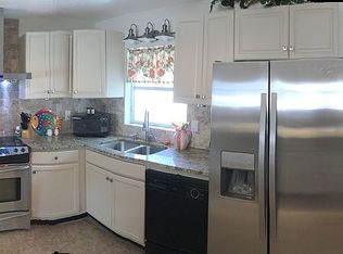 10884 Walsingham Rd, Seminole, FL 33778