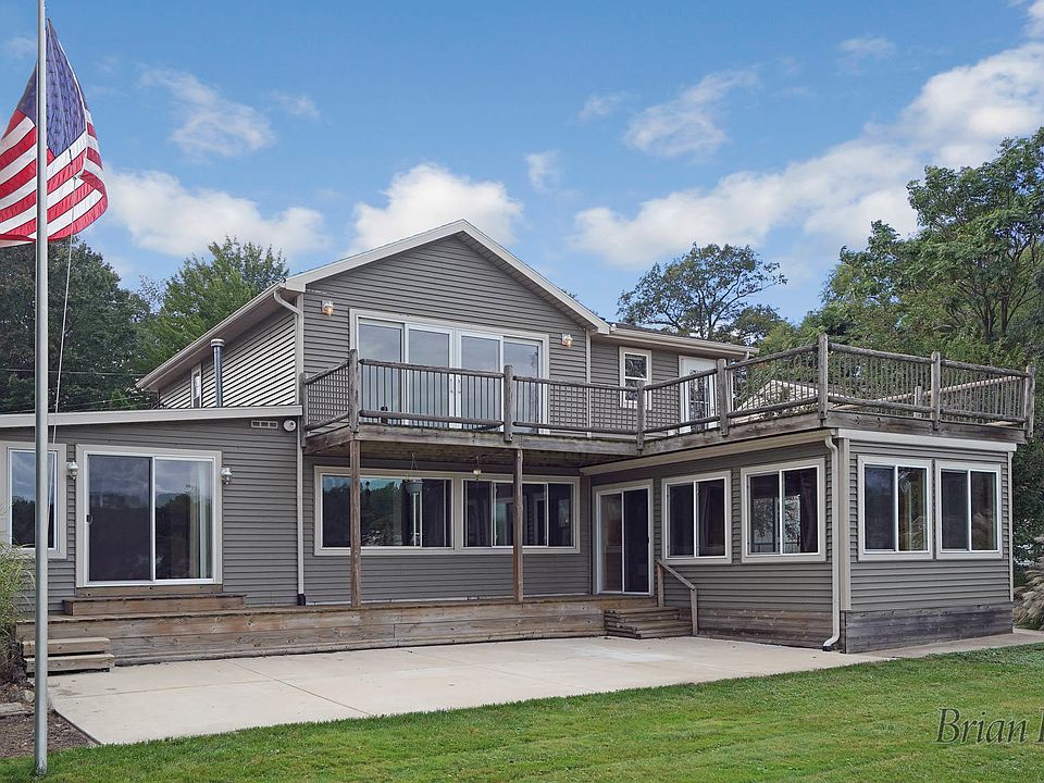 1st image of 11950 Camp Lake Dr NE