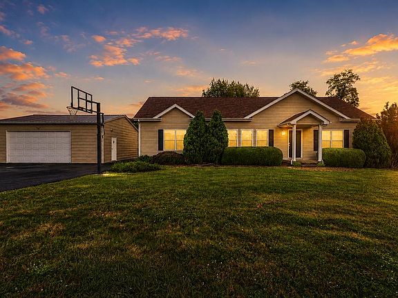 2nd image of 220 Crossroads Pl