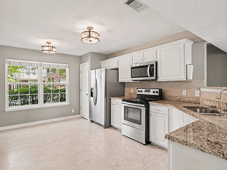 220 Buck Run Dr — Photo 6