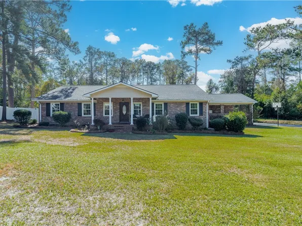 1502 Seminole Trl, Waycross, GA 31501