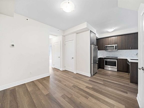 4th image of 652 Cricklewood Dr #224