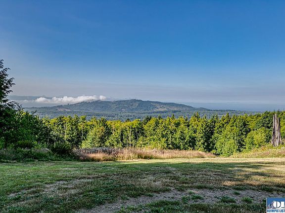 5th image of 143 Bear Valley Ln