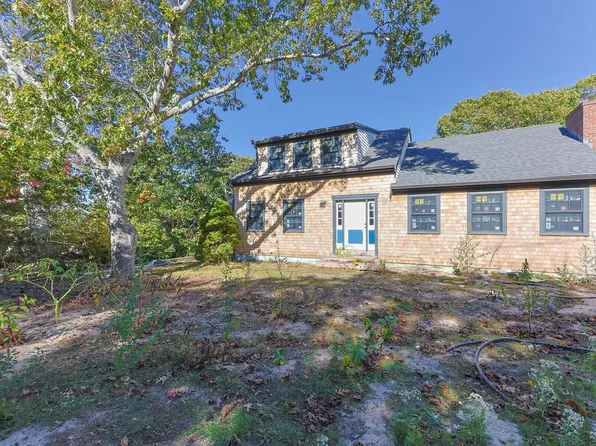 27 Captain Berties Way, Provincetown, MA 02657
