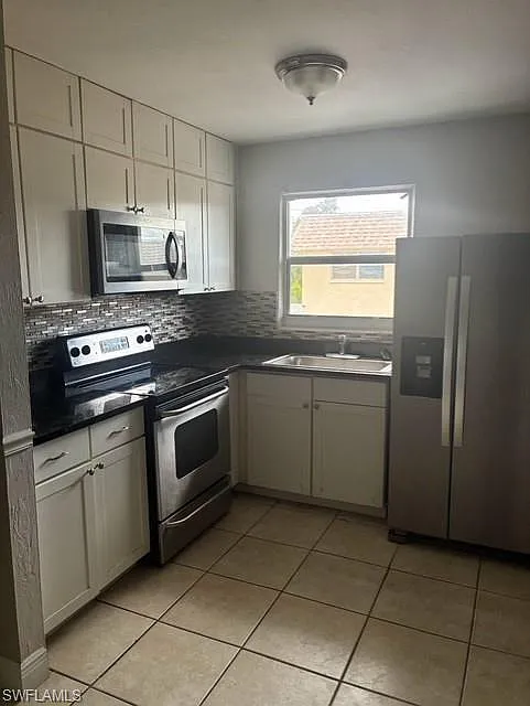 2 bed, 1.0 bath, 604 sqft, $1,295 — Photo 2