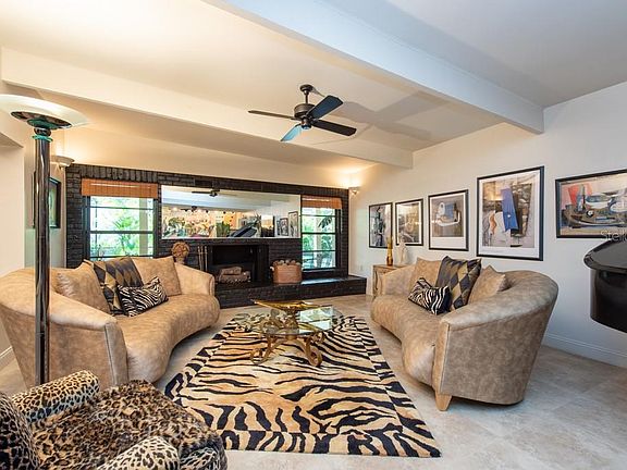 4th image of 309 Brentwood Dr