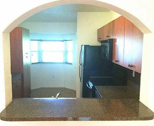 5th image of 2910 SE 13th Ave #20450