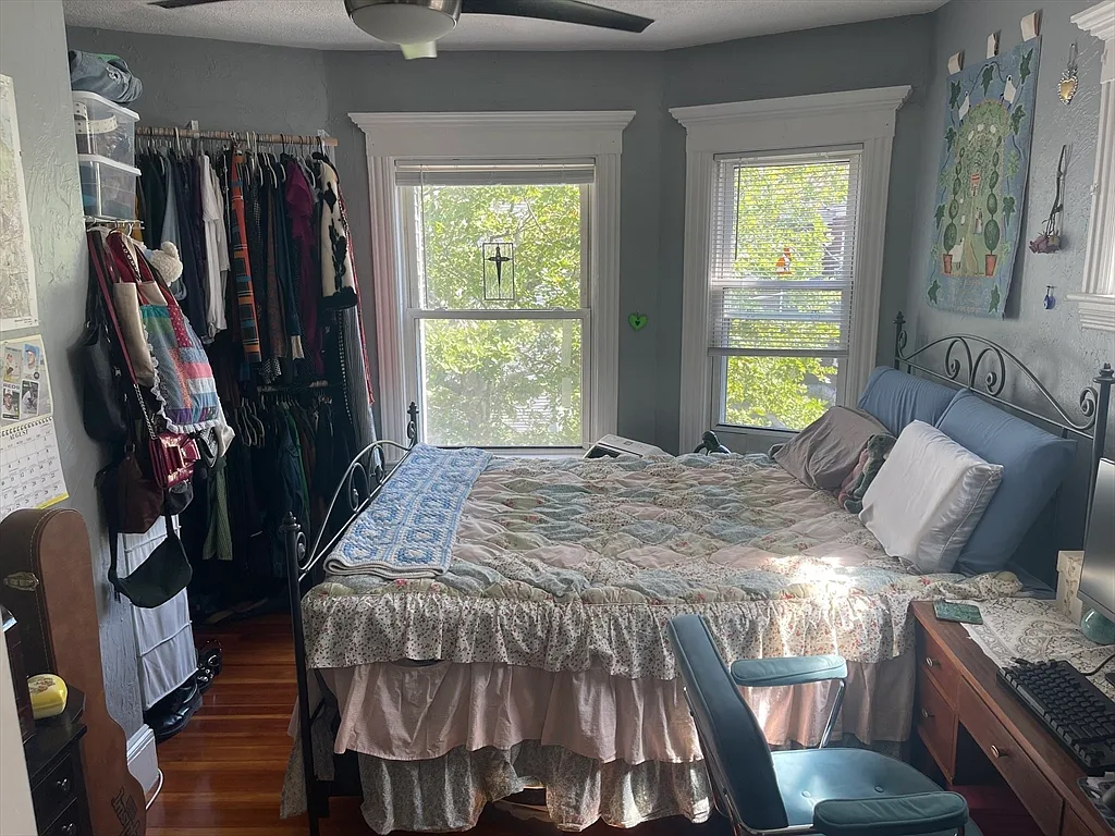 1 bed, 1.0 bath, 650 sqft, $2,000 — Photo 2
