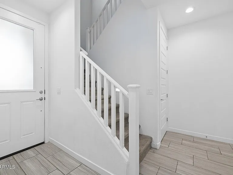 4631 S Element St — Photo 3