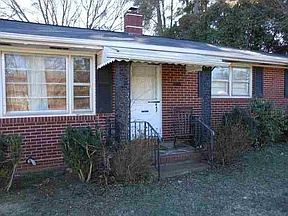 3rd image of 667 California Ave