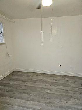 5th image of 625-629 N Kenwood St