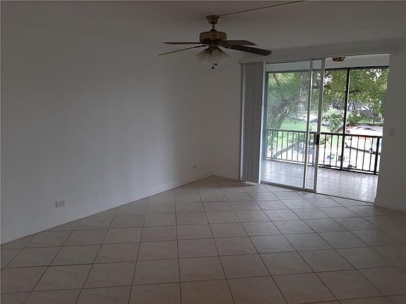 3rd image of 3650 Inverrary Drive #3Q