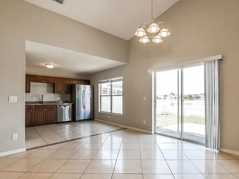 2347 Topaz Trl — Photo 5