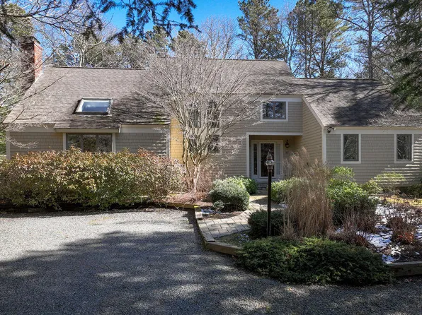 23 Heath Knob, Mashpee, MA 02649