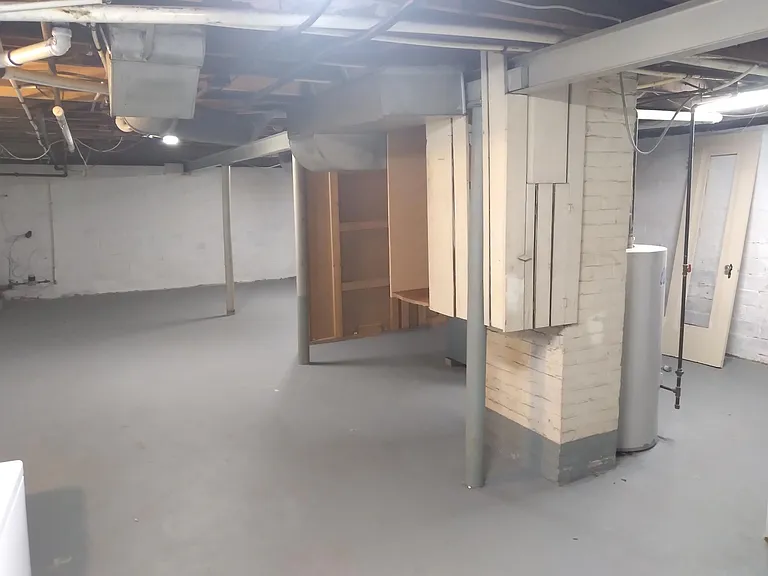 4401 Walker Ave — Photo 36
