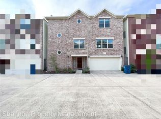 11504 Main Pine Dr, Houston, TX 77025