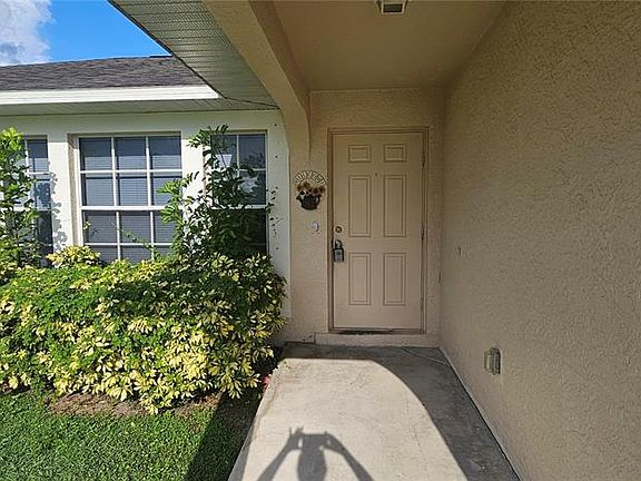 2nd image of 3740 SW Santa Barbara Place Cpe