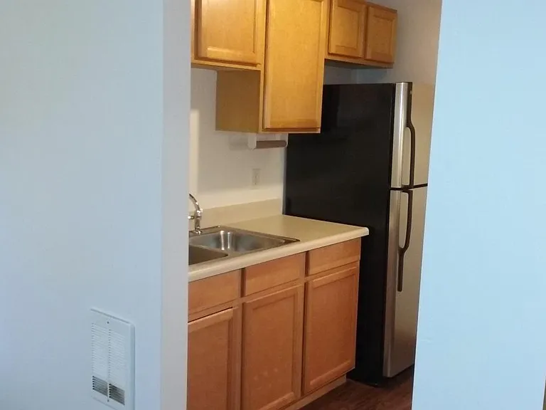 707 Grant St #1 — Photo 16